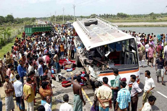 ঈদযাত্রা: ১১ দিনে প্রাণ গেল ১৪২ জনের