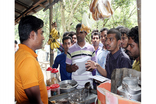 গুজব থামাতে ক্যাম্পাসে সরব ইবি ছাত্রলীগ