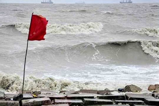 সমুদ্র বন্দরসমূহকে ৩ নম্বর স্থানীয় সতর্ক সংকেত