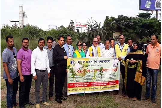 পরিবেশের ভারসাম্য রক্ষায় আশুলিয়ায় বৃক্ষরোপণ কর্মসূচী