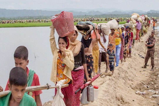 কোটি ডলার ঘুষ নিয়ে রোহিঙ্গা হত্যা করে মিয়ানমার সেনাবাহিনী