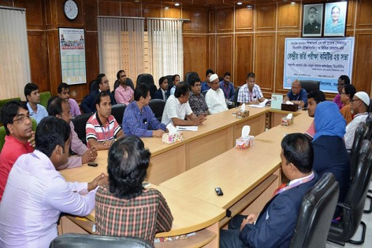 বেরোবিতে ভর্তি কমিটির বাক-বিতণ্ডা, আবেদন প্রক্রিয়া স্থগিত