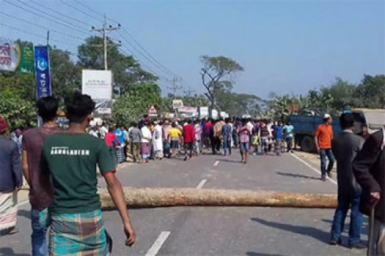 স্কুল শেষে সড়কে ঝরল ছাত্রের প্রাণ