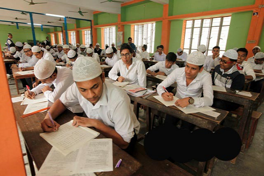 এসএসসি পরীক্ষায় খাতা দিতে দেরি, ৬ শিক্ষককে অব্যহতি