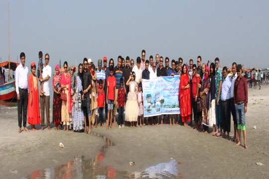 চাঁদপুরের মোহনায় বেসরকারি বিশ্ববিদ্যালয় জনসংযোগ সমিতির মিলনমেলা