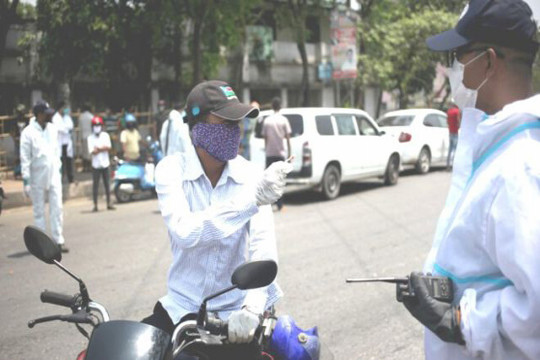 করোনা: কী ভবিষ্যৎ অপেক্ষা করছে বাংলাদেশের সামনে?