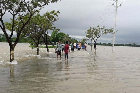 ‘৯৮ সালের মতো মাসব্যাপী বন্যা আসছে চলতি সপ্তাহেই’ 