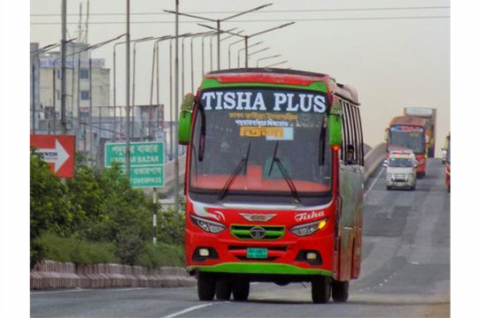 বাসের দরজা-জানালা বন্ধ করে তরুণীকে গণধর্ষণ