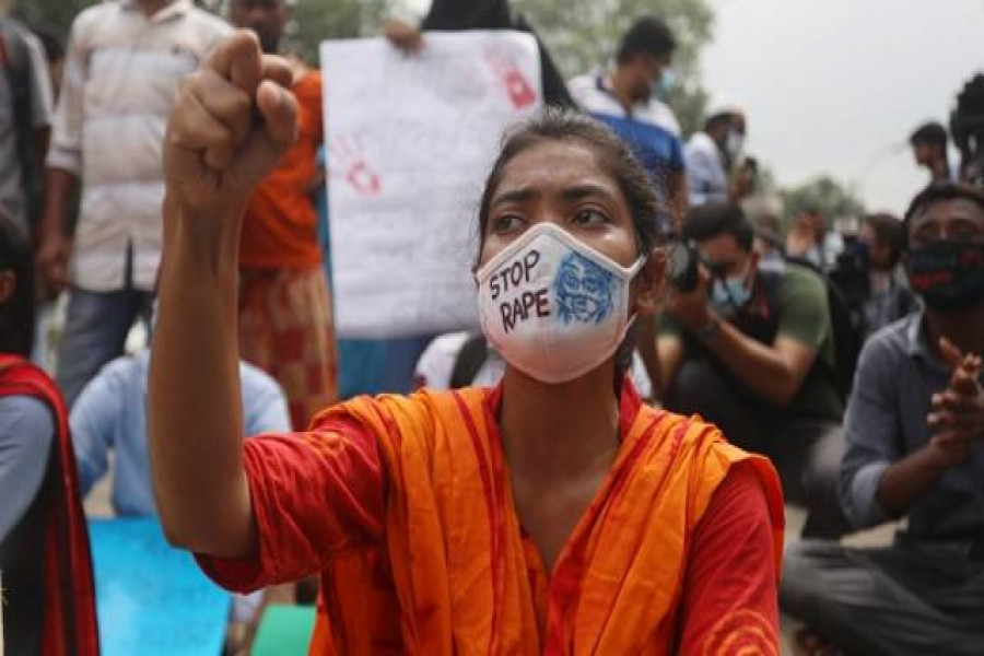 ধর্ষণবিরোধী আন্দোলনে সরব রাজপথ