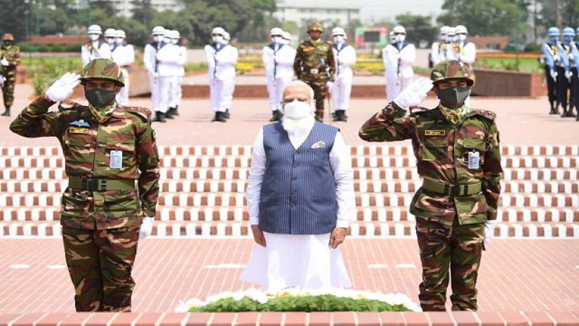 জাতীয় স্মৃতিসৌধে মুক্তিযুদ্ধের বীর শহীদদের প্রতি শ্রদ্ধা নিবেদন