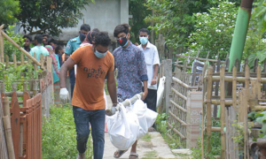 ১৫ দিন পর কবর থেকে কলেজছাত্রীর লাশ উত্তোলন 