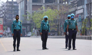 সীমিত পরিসরে লকডাউন শুরু, প্রশাসনের কঠোর অবস্থান