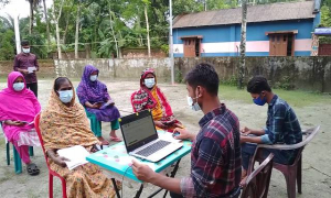 টিকা নিতে অনীহা, গ্রামের চিত্র পাল্টে দিল শিক্ষার্থীরা