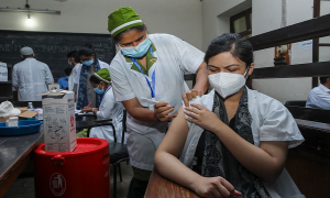 টিকা সংকট: ৭-১২ আগস্ট কার্যক্রম সীমিত ঘোষণা