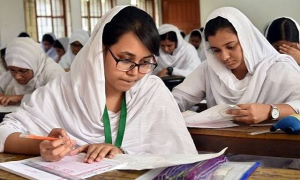 এসএসসি-এইচএসসি পরীক্ষায় প্রতি বেঞ্চে বসবে একজন পরীক্ষার্থী