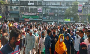 পরিবহন ধর্মঘটে ভর্তি পরীক্ষার্থীদের দুর্ভোগ