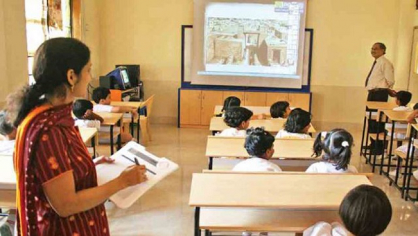 শিক্ষার্থীদের করোনা হলে দায় নেবে না স্কুল