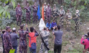 ধরে নেয়ার পর দুই মাদ্রাসাছাত্রকে ফেরত দিল বিএসএফ