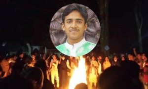 চাওয়া মাত্রই শিক্ষার্থীদের দাবি মেনে নিচ্ছেন রাবি ভিসি!