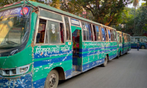 ঢাকা কলেজের শিক্ষার্থীকে মারধর: আটক ৯ বাসের ৮টি ছেড়েছে শিক্ষার্থীরা