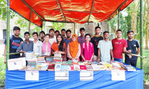 ক্যান্সার আক্রান্ত ইফতির জন্য সহপাঠীদের ‘বইমেলা’, প্রয়োজন ১৫ লাখ