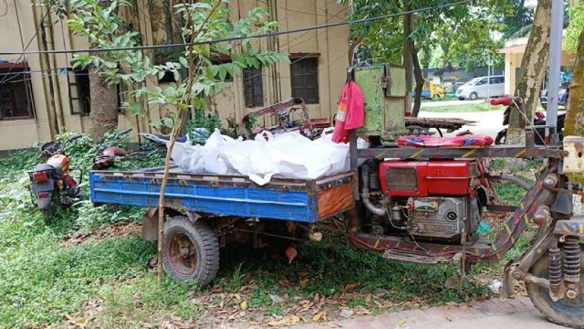 স্বামী-স্ত্রীর মরদেহ