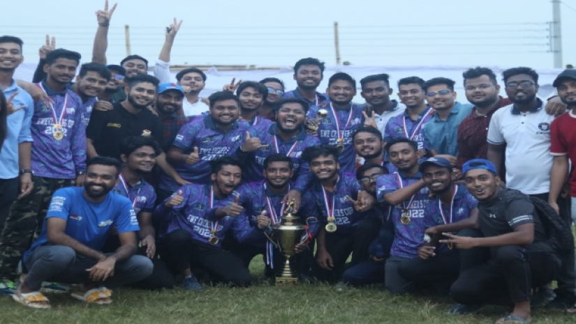 ইস্ট ওয়েস্ট ইউনিভার্সিটি ক্রিকার্স কাপ-২০২২ এর চ্যাম্পিয়ন দল 