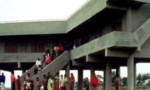 সিত্রাং কবলিত এলাকার শিক্ষাপ্রতিষ্ঠানকে আশ্রয়কেন্দ্র হিসেবে ব্যবহারের নির্দেশ