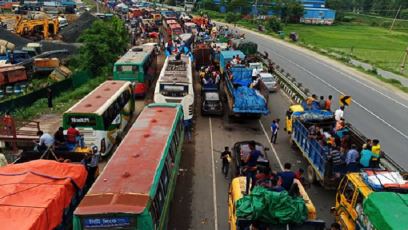 মহাসড়কে তীব্র যানজট