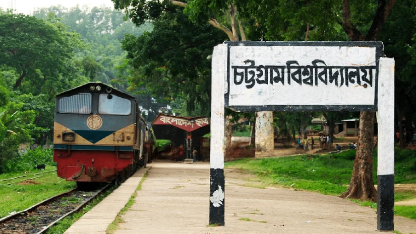 শাহরিয়ারকে গুরুতর আহত অবস্থায় উদ্ধার করে হাসপাতালে নিয়ে যাওয়া হয়েছে