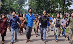 খাদিজার মুক্তির দাবিতে জাহাঙ্গীরনগর বিশ্ববিদ্যালয়ে বিক্ষোভ