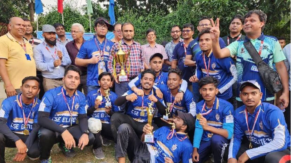 আর পি সাহা বিশ্ববিদ্যালয়ে আন্ত:বিভাগ ক্রিকেট টুর্নামেন্ট এর চ্যাম্পিয়ান   দল
