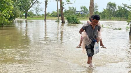 সিরাজগঞ্জে বন্যায় ৮ জনের মৃত্যু