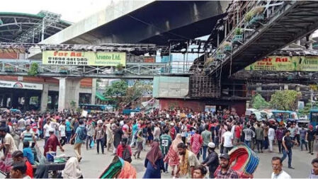 মিরপুরে শিক্ষার্থী-আওয়ামী লীগ সংঘর্ষ, ১০ শিক্ষার্থী গুলিবিদ্ধ