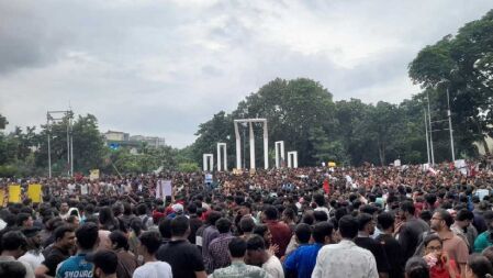 ঢাকায় আসতে না পারলে সংখ্যালঘুদের নিরাপত্তা দিন: সমন্বয়ক অয়ন