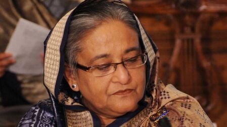 আমি পদত্যাগ করেছি: হাসিনা