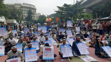 এবার চাকরিতে প্রবেশের বয়স ৩৫ বছর করার দাবিতে নামছেন চাকরিপ্রার্থীরা