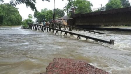 পূর্বাঞ্চলে ভয়াবহ বন্যার পূর্বাভাস দেয়নি কোনও পক্ষ