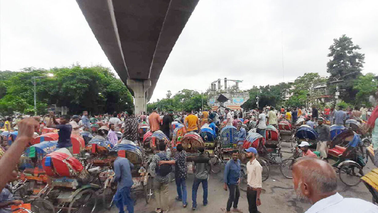 রকিশা চালকদের অবস্থান