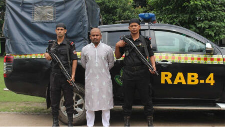 লাশ পোড়ানো পুলিশ পরিদর্শকের ৩ দিনের রিমান্ড মঞ্জুর