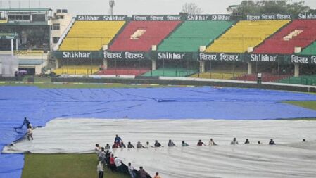 কানপুর টেস্টে দ্বিতীয় দিনেও বৃষ্টির হানা