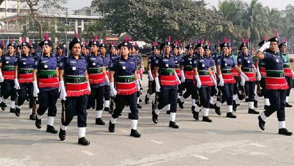 পুলিশ একাডেমিতে প্রশিক্ষণ চলছে