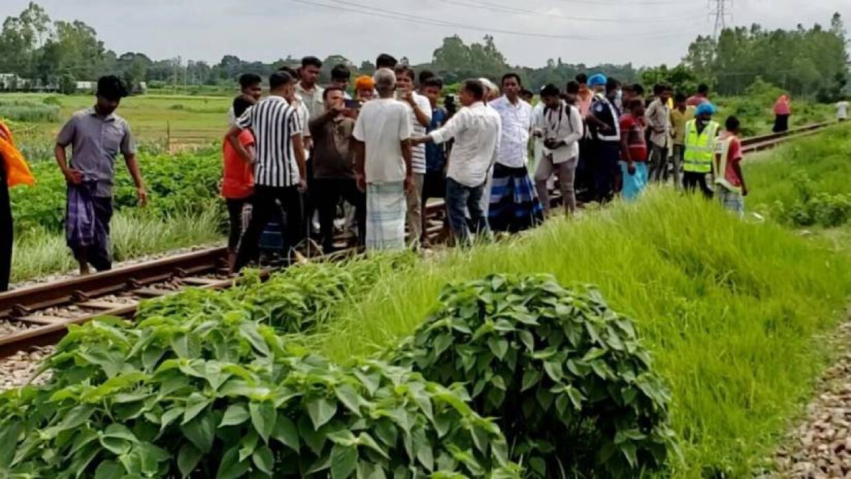 স্কুলশিক্ষার্থীর মৃত্যু