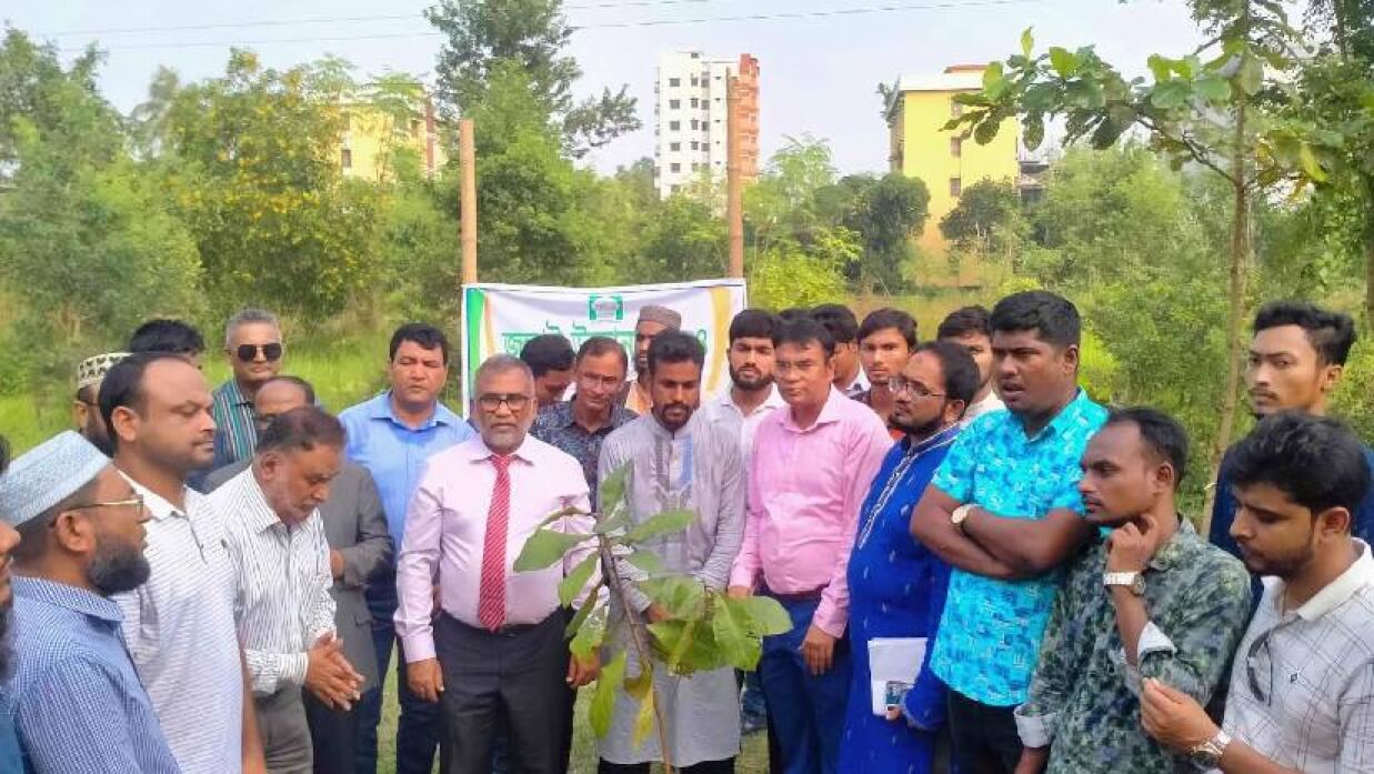 ইবির বোটানিক্যাল গার্ডেন এখন ‘জুলাই উদ্যান’