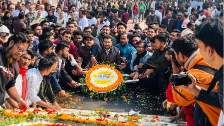 শহীদ বুদ্ধিজীবী দিবসে ঢাকা মহানগর পূর্ব ছাত্রদলের শ্রদ্ধা নিবেদন