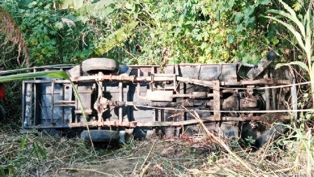 সাজেকে পর্যটকবাহী জিপ খাদে: নোবিপ্রবির ৫ শিক্ষার্থী আহত