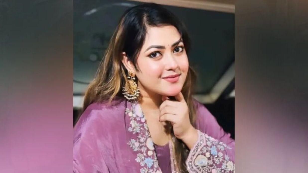 আত্মগোপন থেকে গ্রেপ্তার আওয়ামী লীগ নেত্রী দোলনা আক্তার