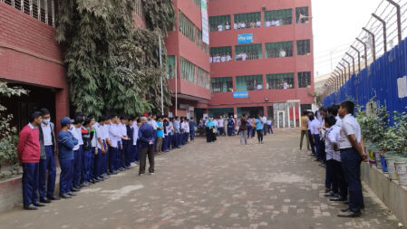 ১০ মাস ধরে বেতনহীন শিক্ষকরা, ক্লাস হয় না নিয়মিত