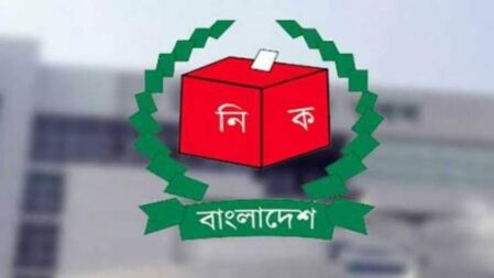 দেশে মোট ভোটারের চূড়ান্ত তালিকা প্রকাশ করল সিইসি
