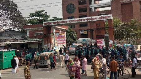 জুলাই যোদ্ধাদের সঙ্গে পঙ্গু হাসপাতাল কর্মীদের মারামারি